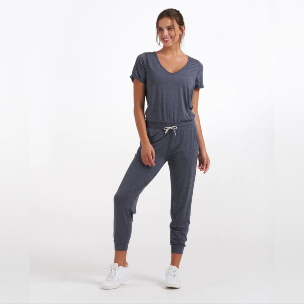 Vuori All Day Jumpsuit Grey XL